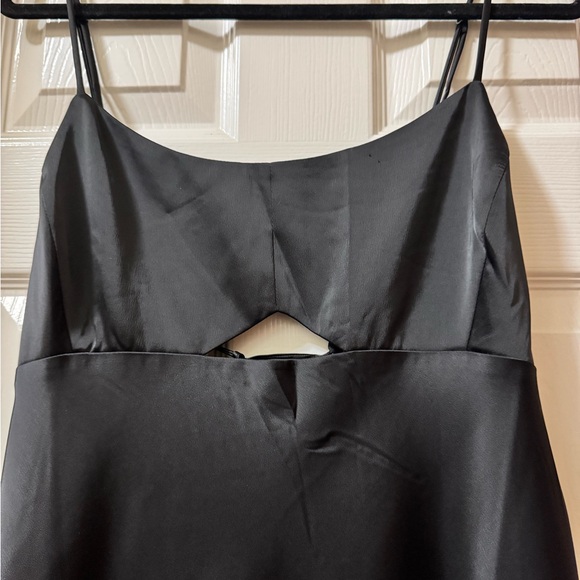 Banana republic silk black dress - Picture 2 of 3